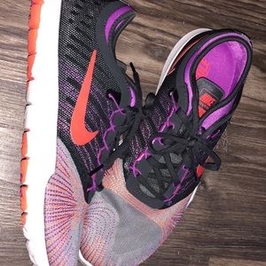 Women’s Nike Flex Adapt trainers